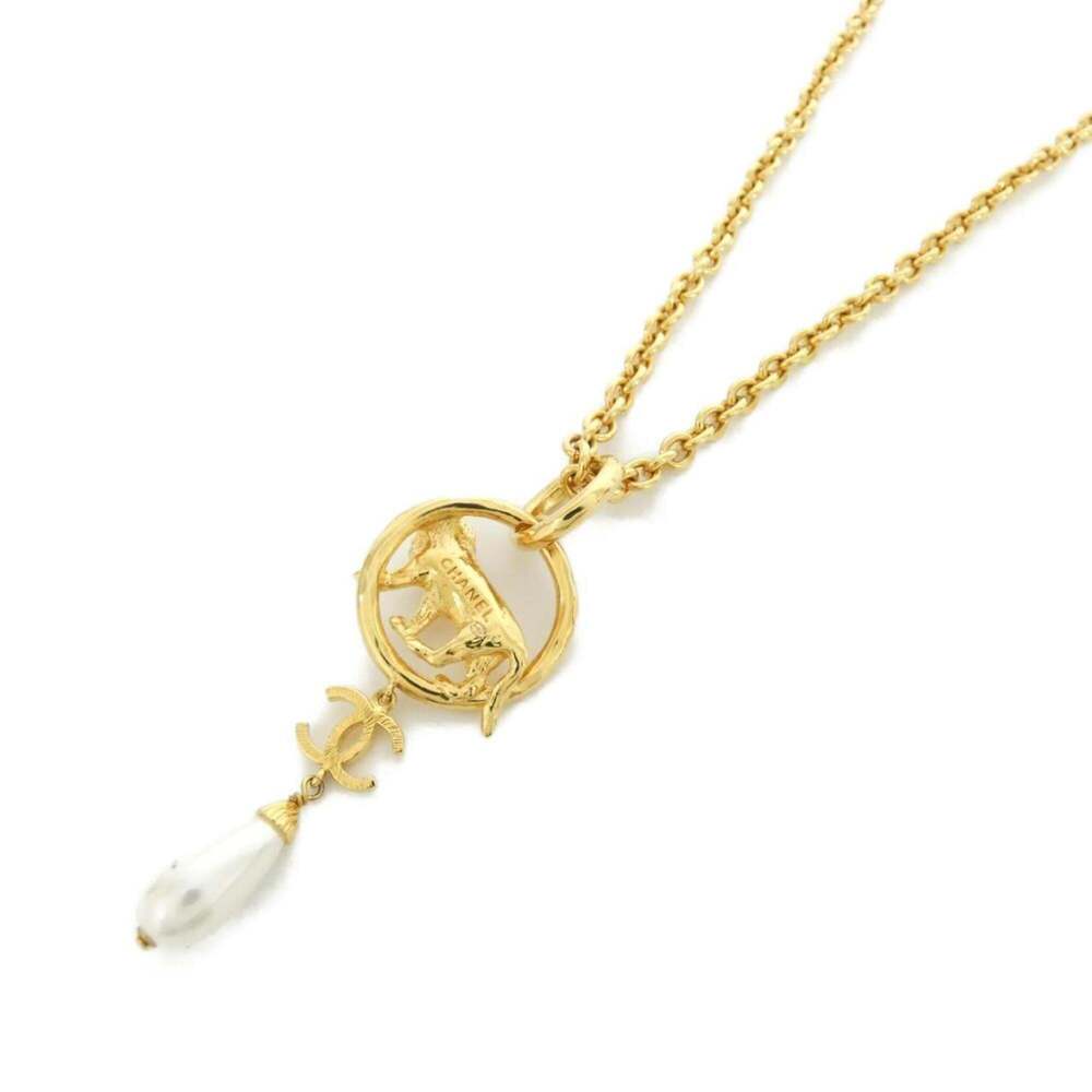 CHANEL Authentic White Necklace - Picture 3 of 5